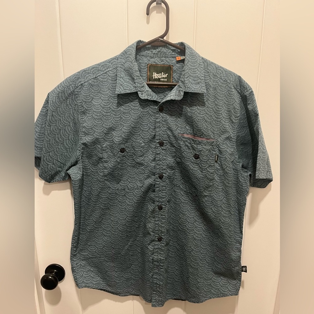 Howler Bros Aransas Shirt Mens M Button Up Blue Tarpon Scale Print Short Sleeve